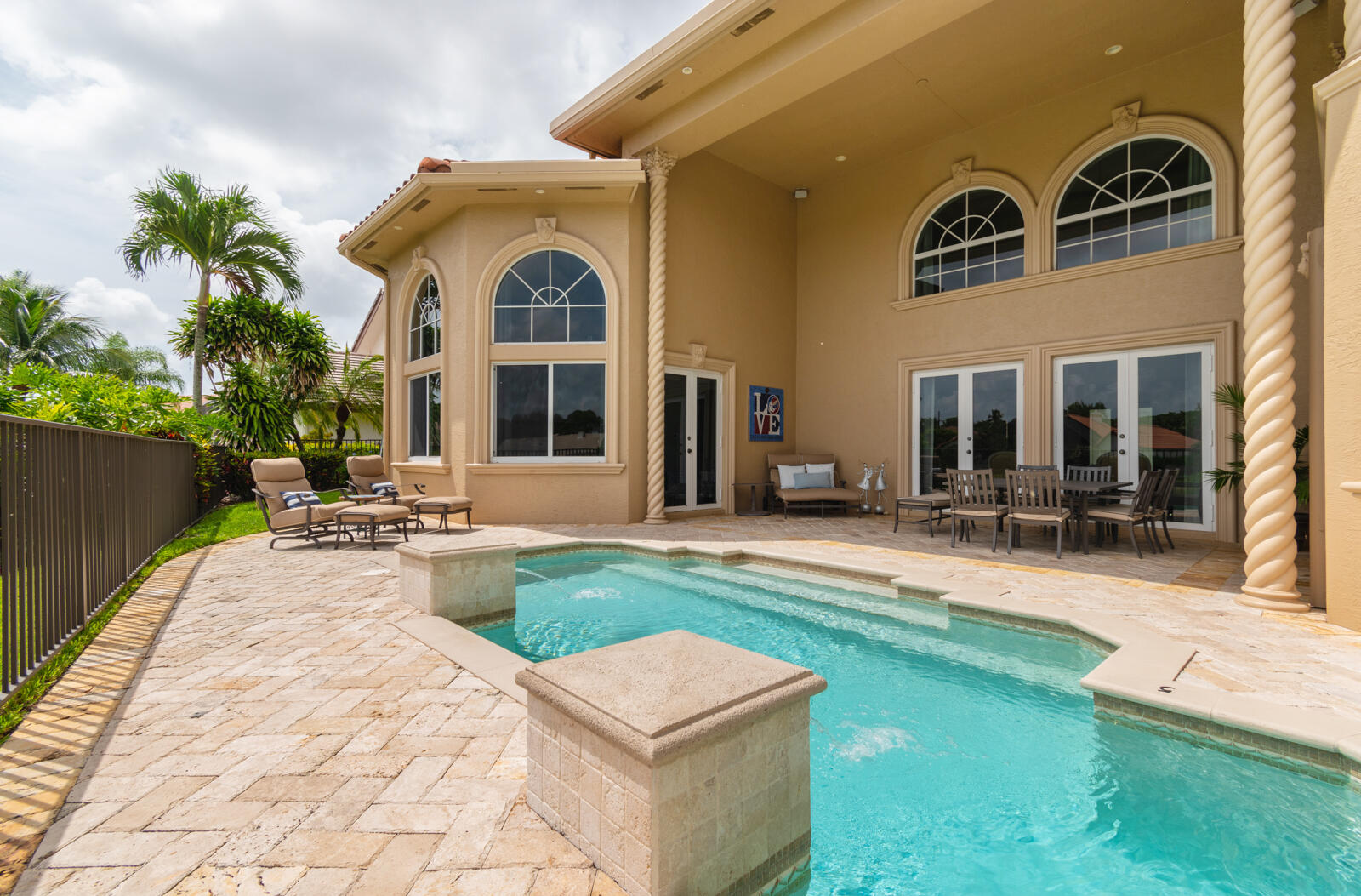 WOODFIELD HUNT CLUB - Residential