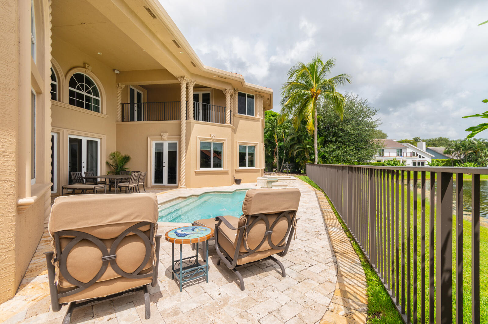 WOODFIELD HUNT CLUB - Residential