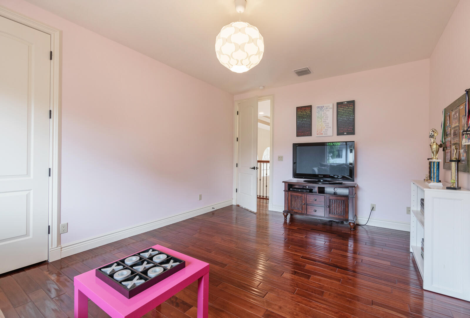 WOODFIELD HUNT CLUB - Residential