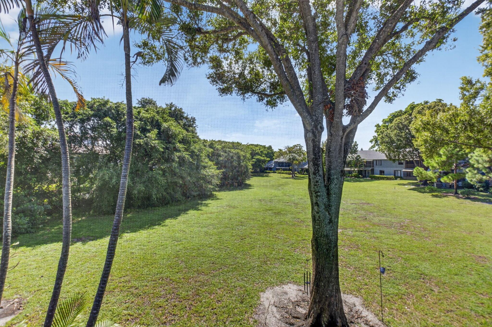 ENVIRONMENT I CONDO - Residential Lease