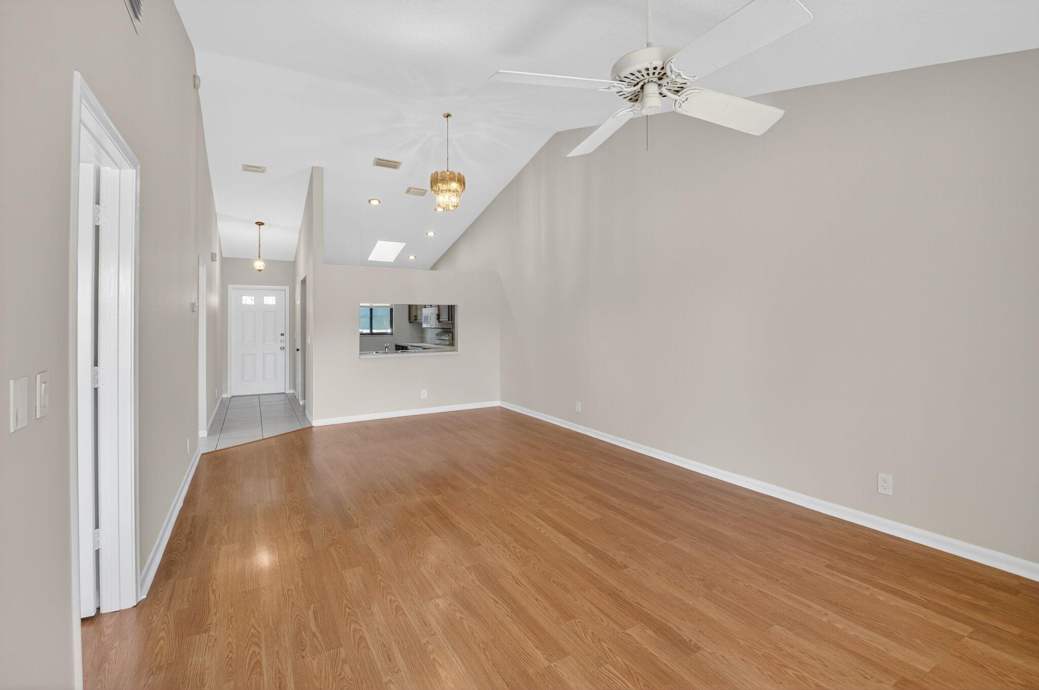 ENVIRONMENT I CONDO - Residential Lease