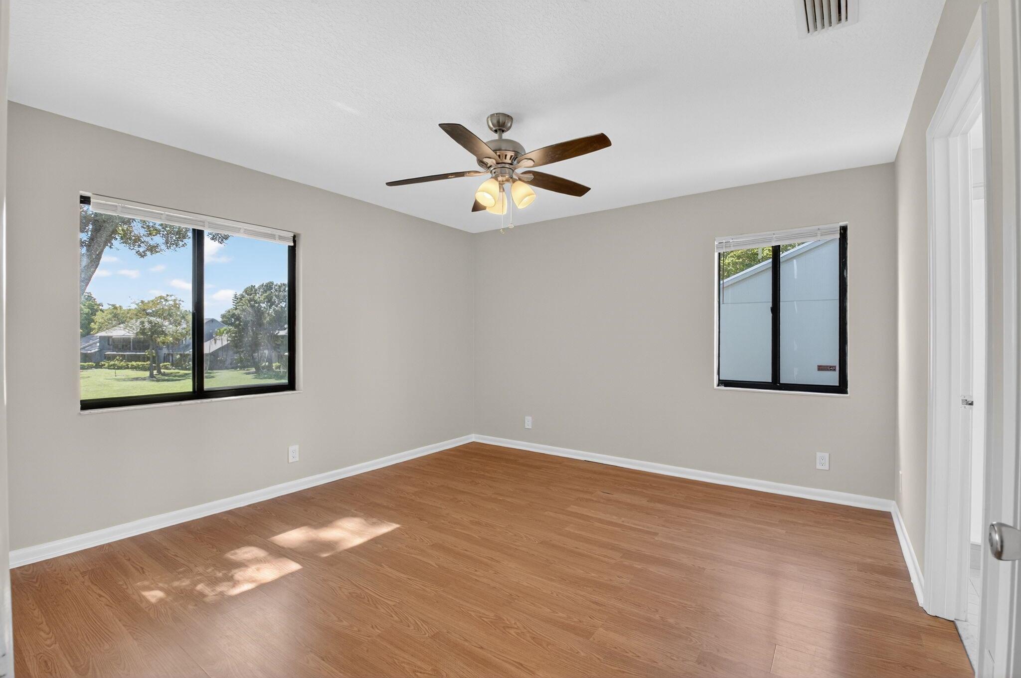 ENVIRONMENT I CONDO - Residential Lease