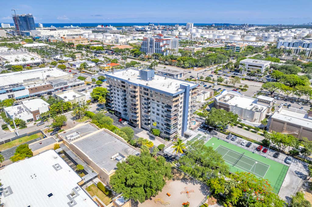 Photo of 1625 SE 10th Avenue #405, Fort Lauderdale, FL 33316 (MLS # B26041794)