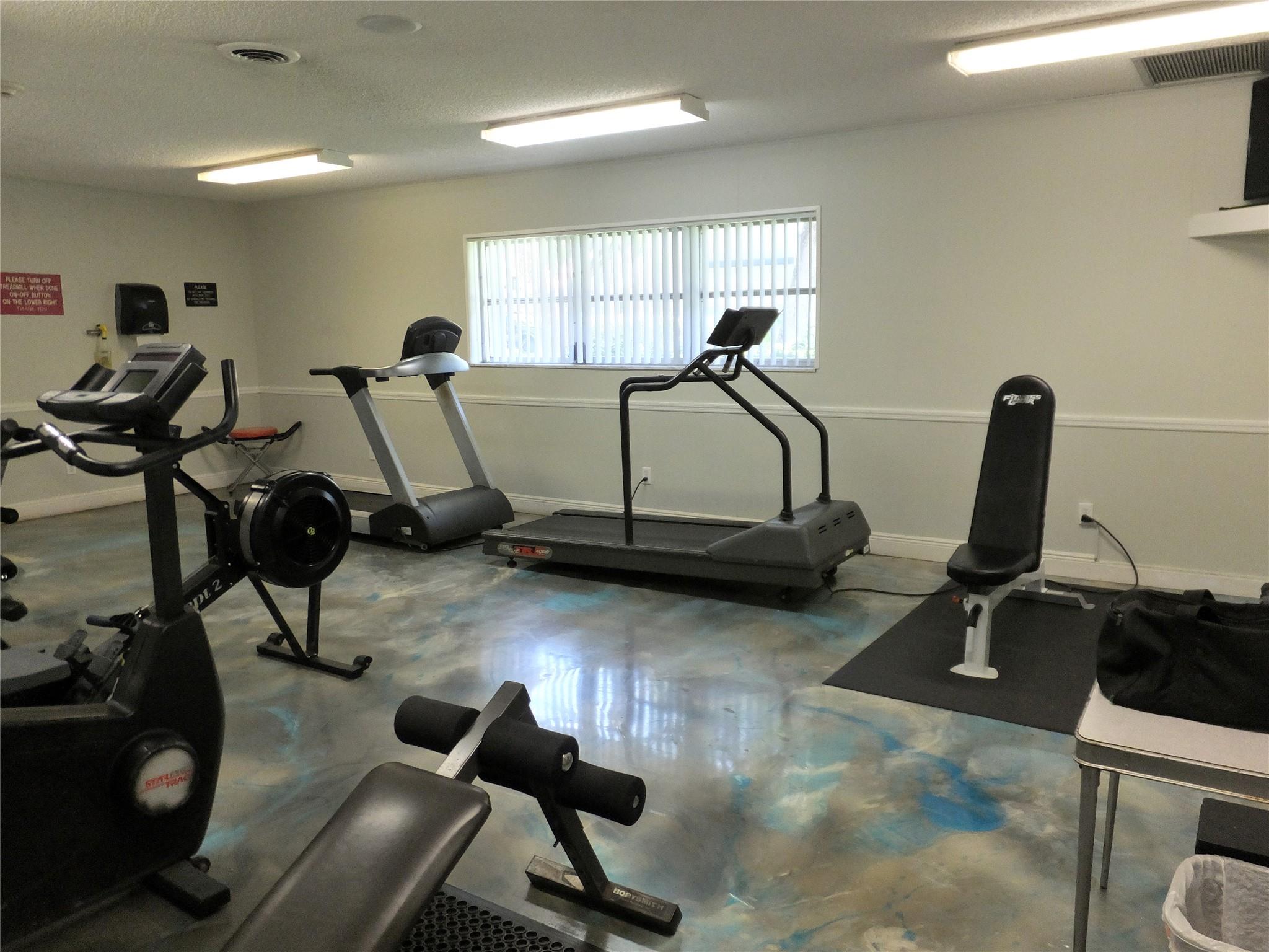 Oriole Golf & Tennis Club - Residential Lease