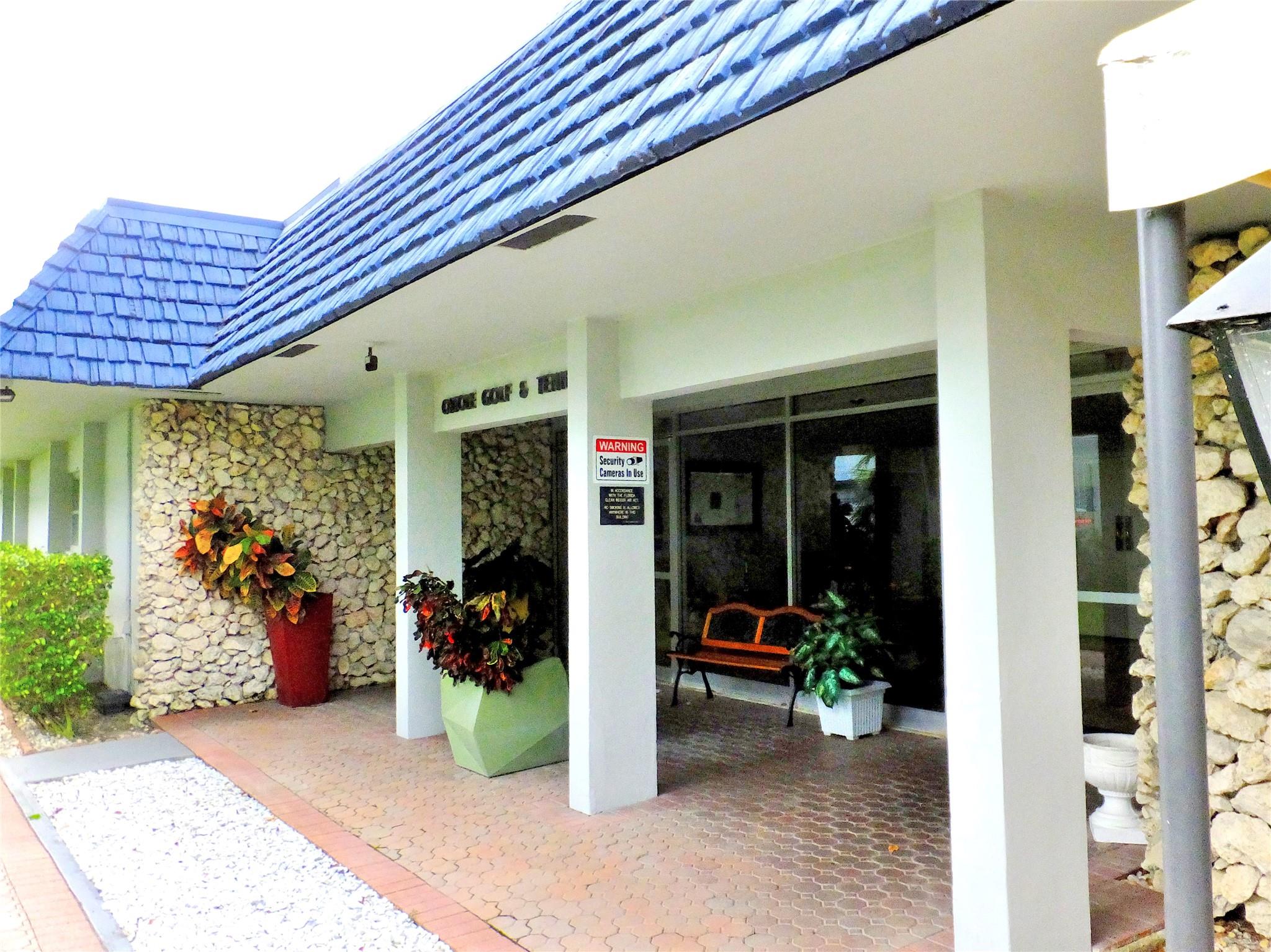 Oriole Golf & Tennis Club - Residential Lease