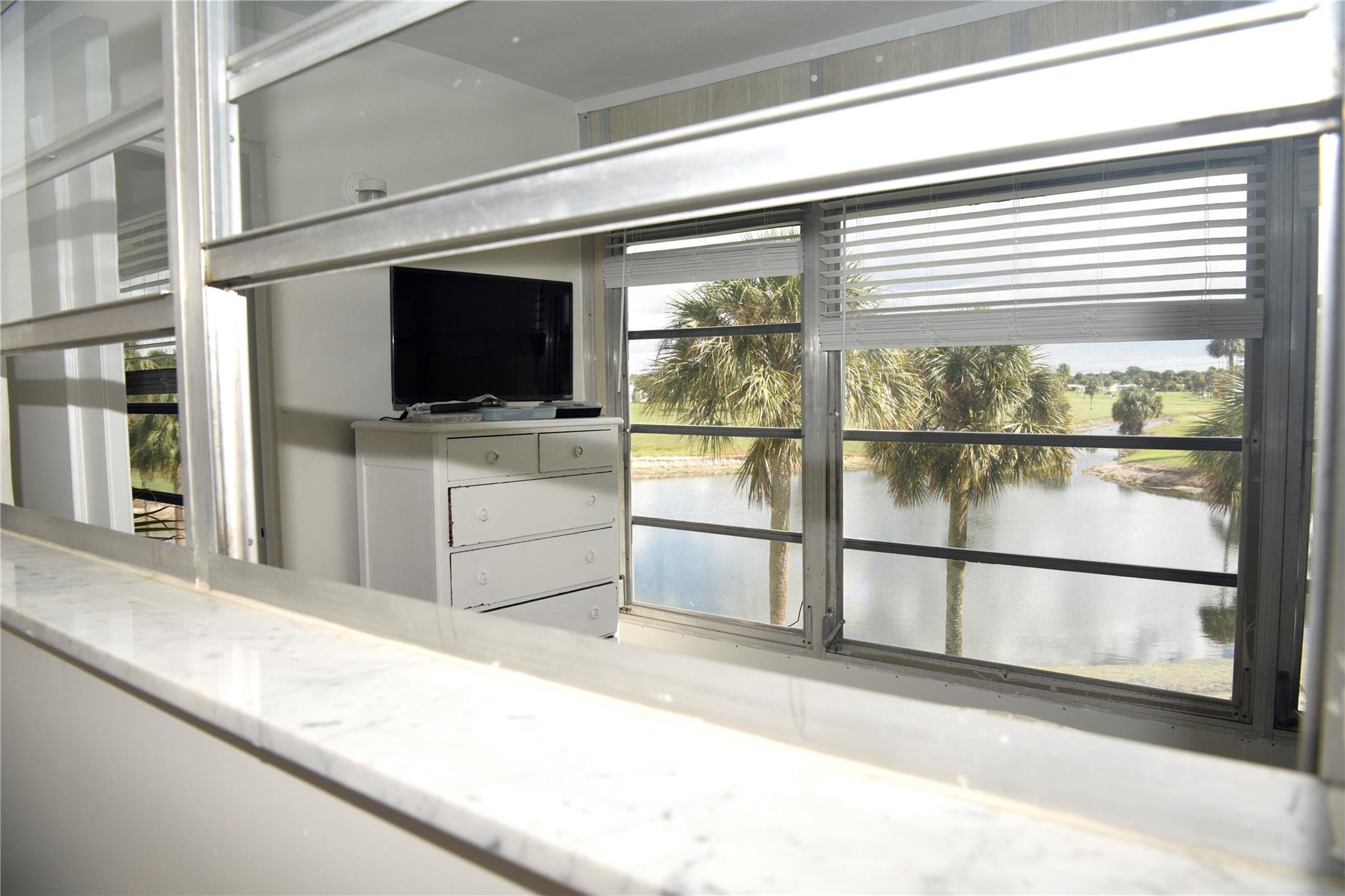 Oriole Golf & Tennis Club - Residential Lease
