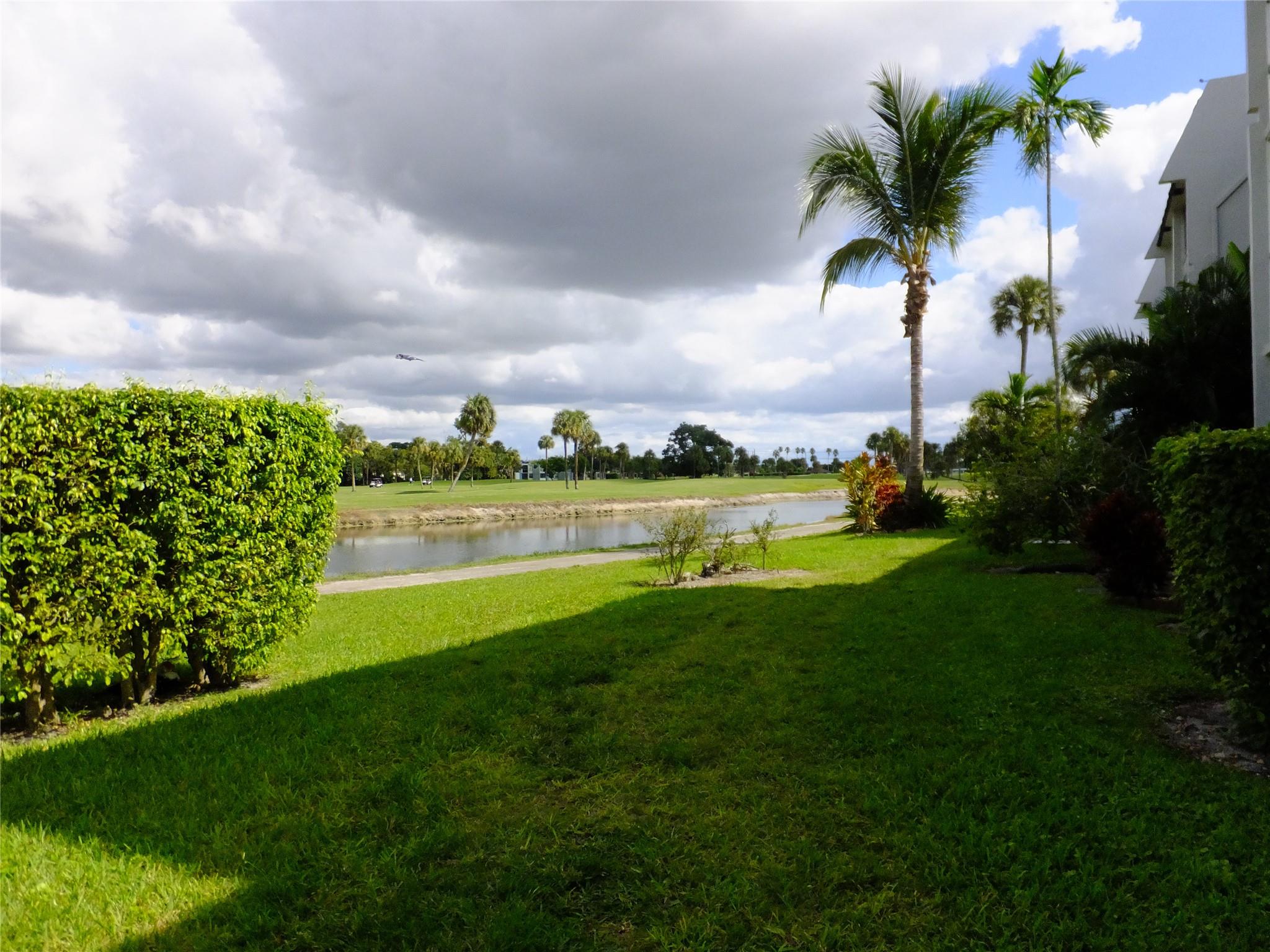 Oriole Golf & Tennis Club - Residential Lease