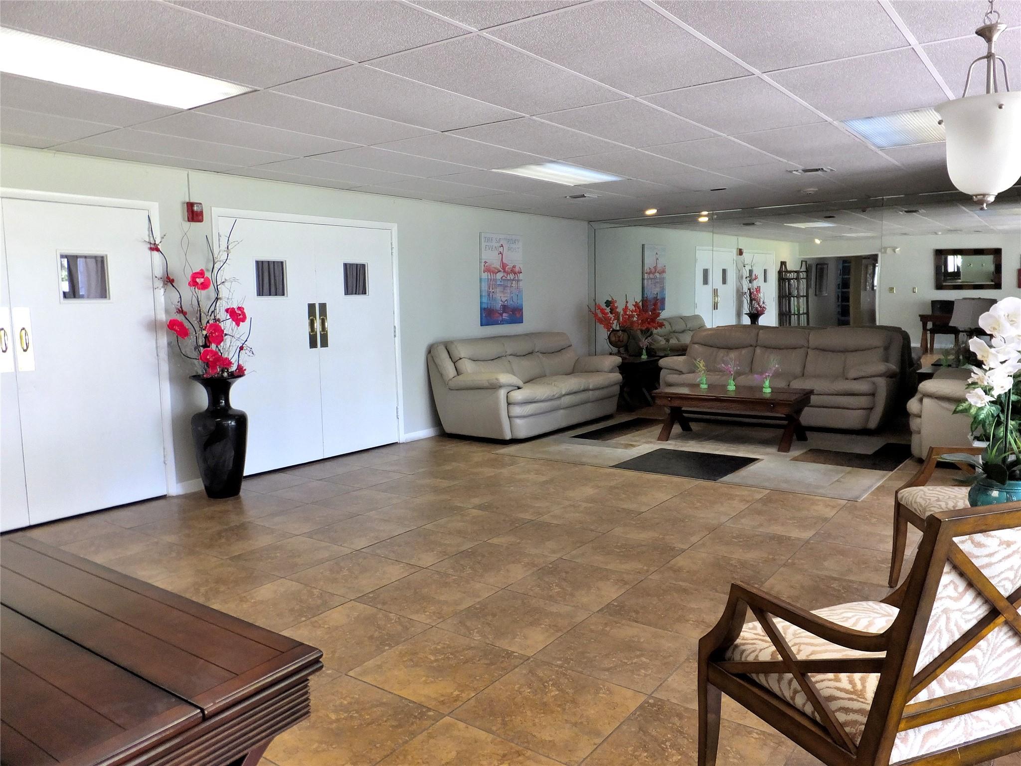 Oriole Golf & Tennis Club - Residential Lease