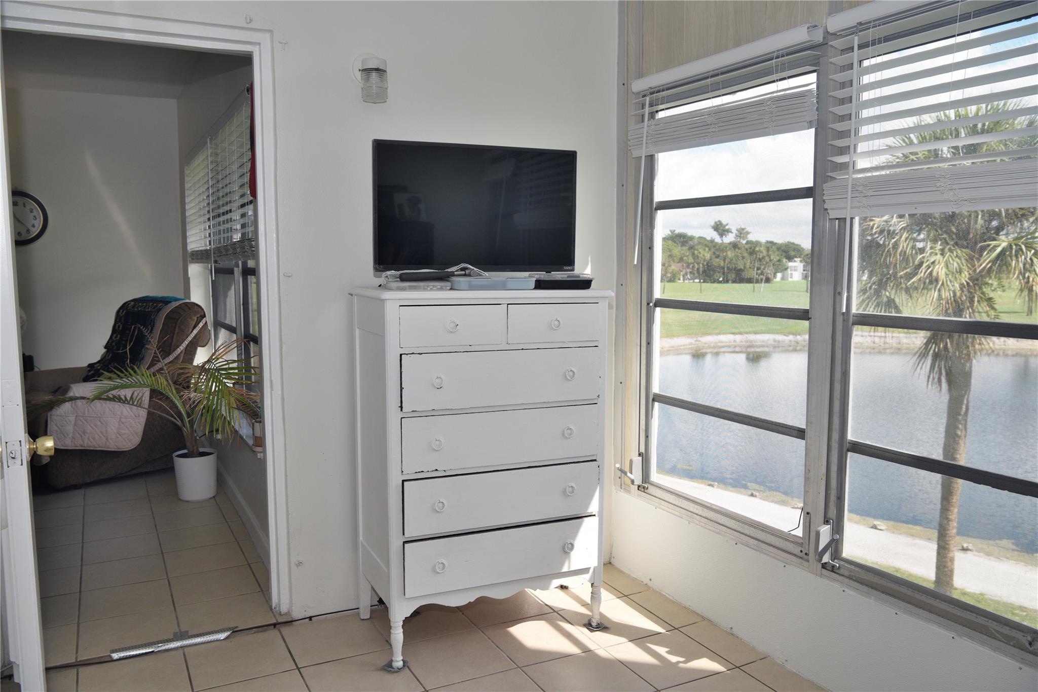 Oriole Golf & Tennis Club - Residential Lease