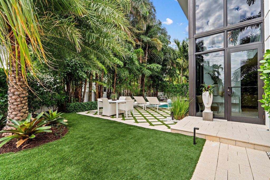 Photo of 150 Andrews Avenue #1, Delray Beach, FL 33483 (MLS # R11161545)