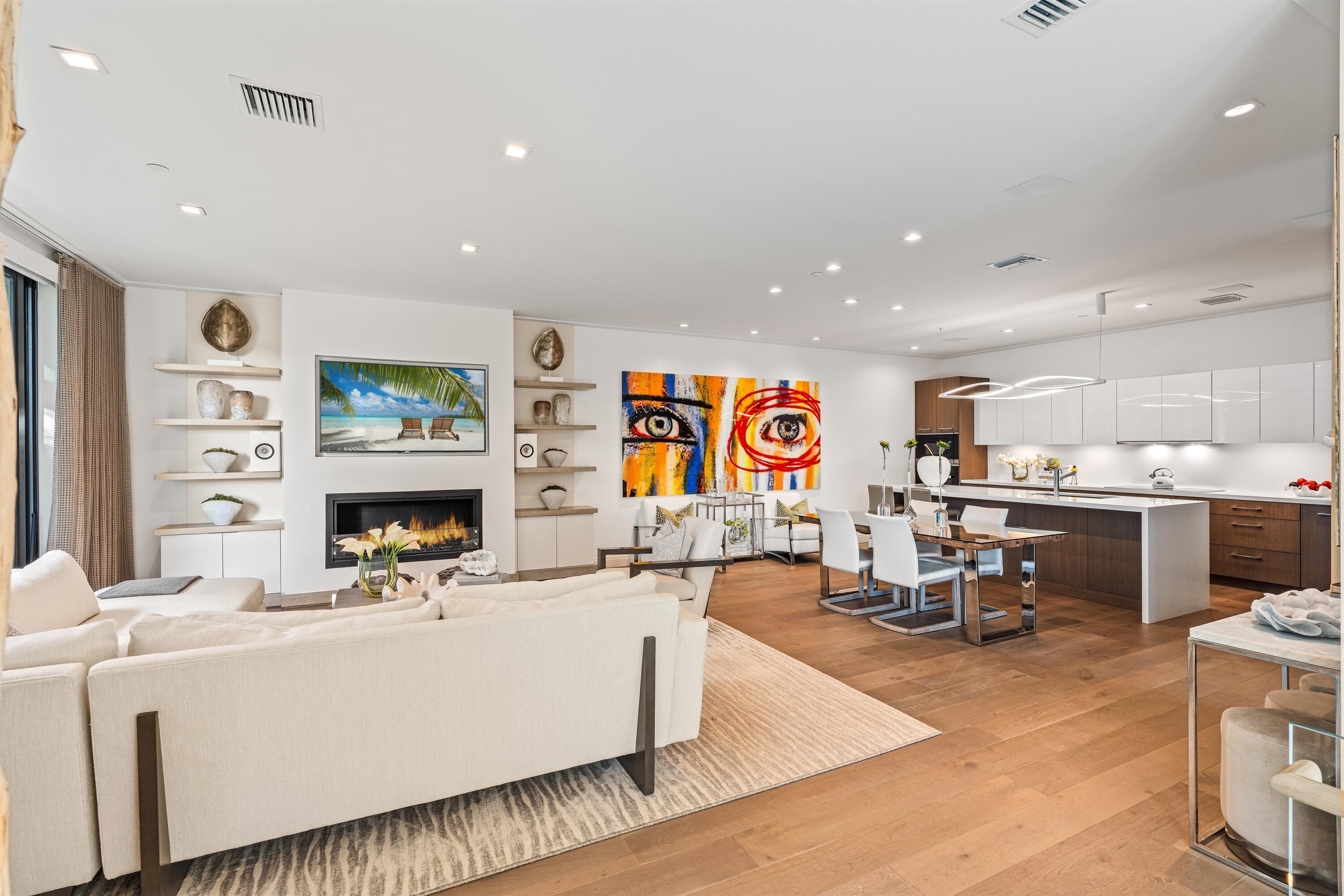 150 OCEANSIDE - Residential