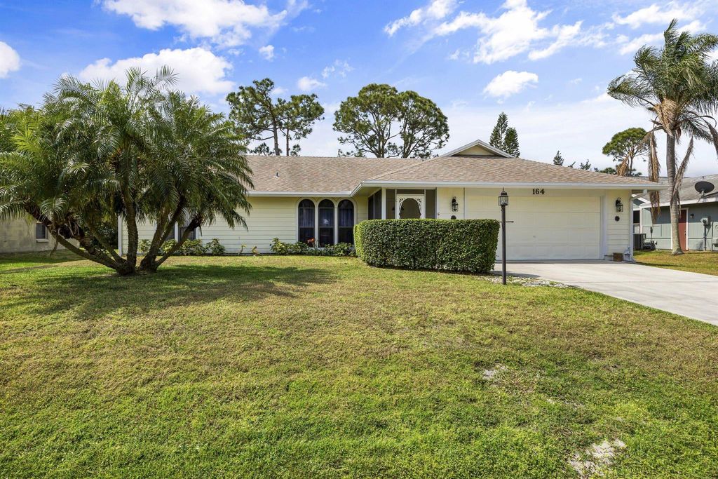 Photo of 164 SW Airview Avenue, Port Saint Lucie, FL 34984 (MLS # R10975599)