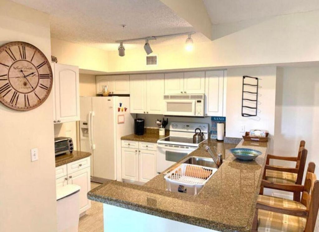 Photo of 272 Village Boulevard #7303, Tequesta, FL 33469 (MLS # R10975801)