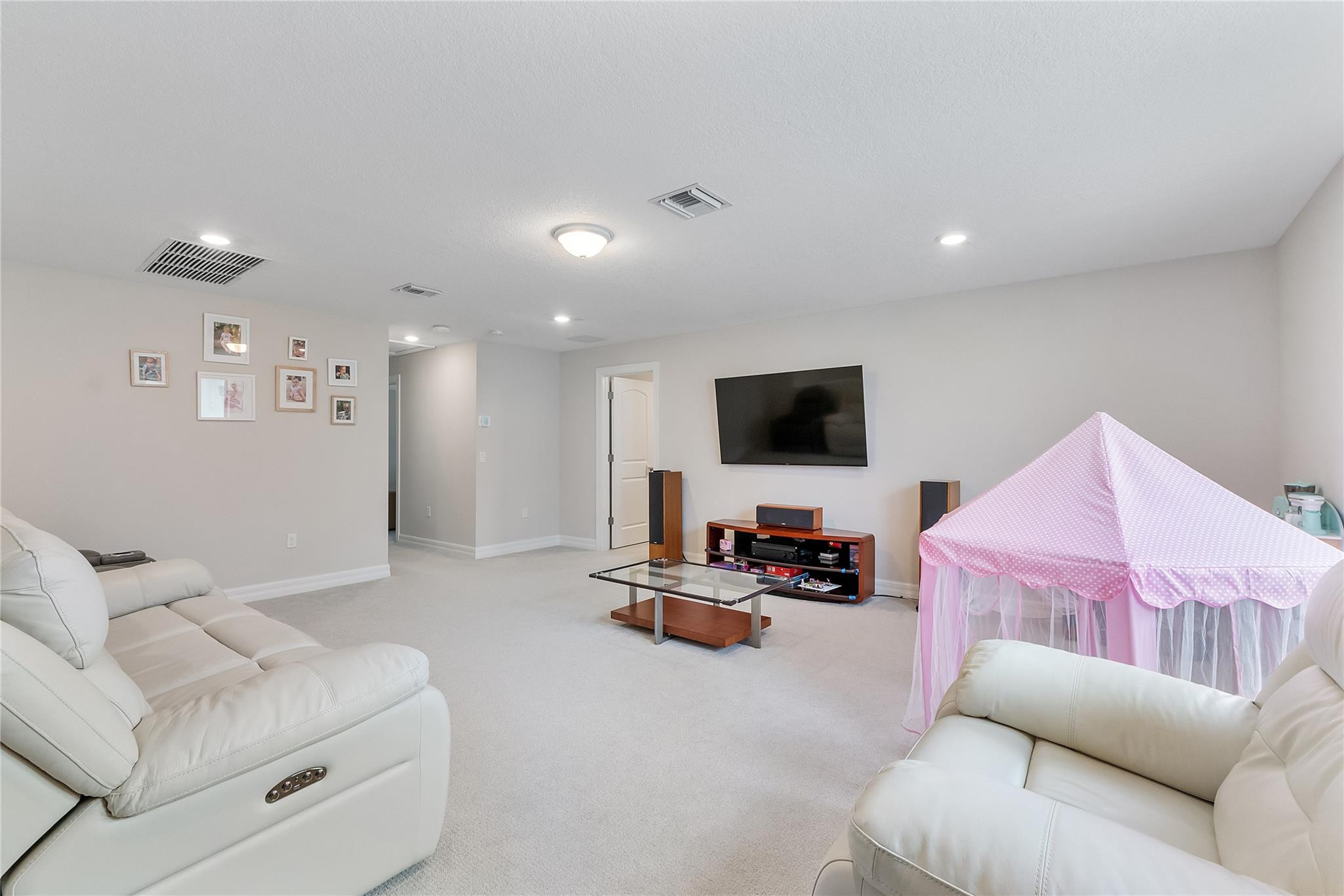 FIELDS AT GULFSTREAM POLO - Residential