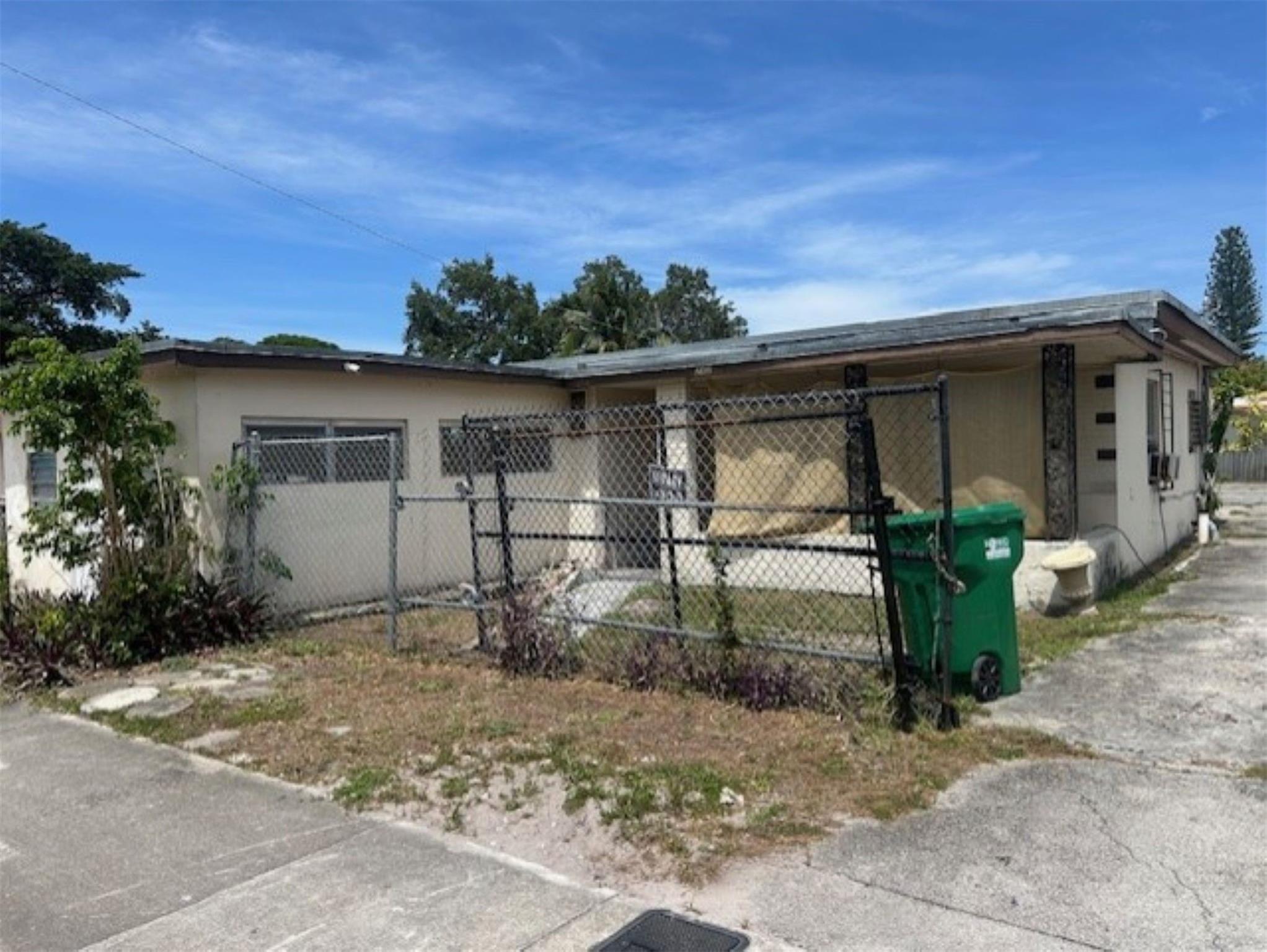REHAB SPECIAL, INVESTORS WELCOMED !!!! Located within city municipal boundary maybe eligible for rehab grants from city/county....minutes from shopping & entertainment district as well as close proximity to I-95 expressway.....ARV estimated $500k based on recent local comps....submit best offers for lucrative ROIs...
