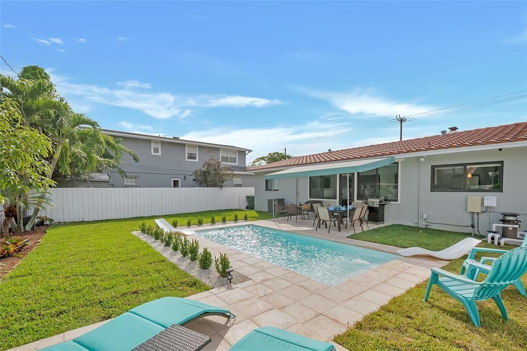 LAS OLAS PARK CORR PLAT - Residential Lease
