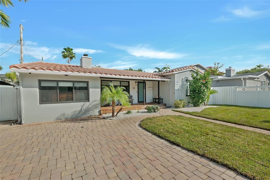 LAS OLAS PARK CORR PLAT - Residential Lease