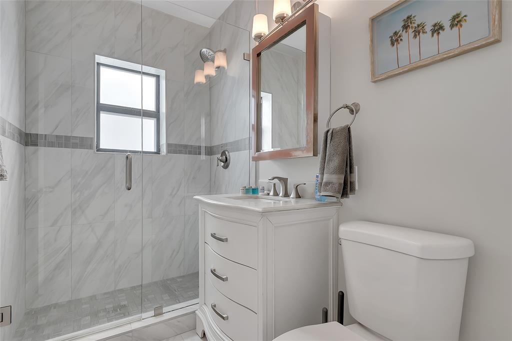 LAS OLAS PARK CORR PLAT - Residential Lease