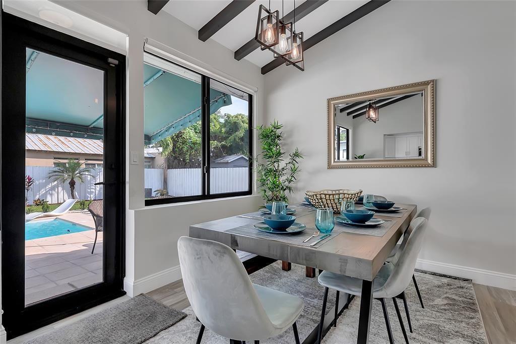 LAS OLAS PARK CORR PLAT - Residential Lease