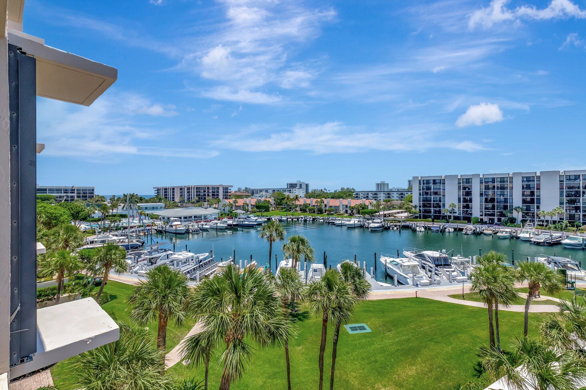 YACHT & RACQUET CLUB OF B - Residential