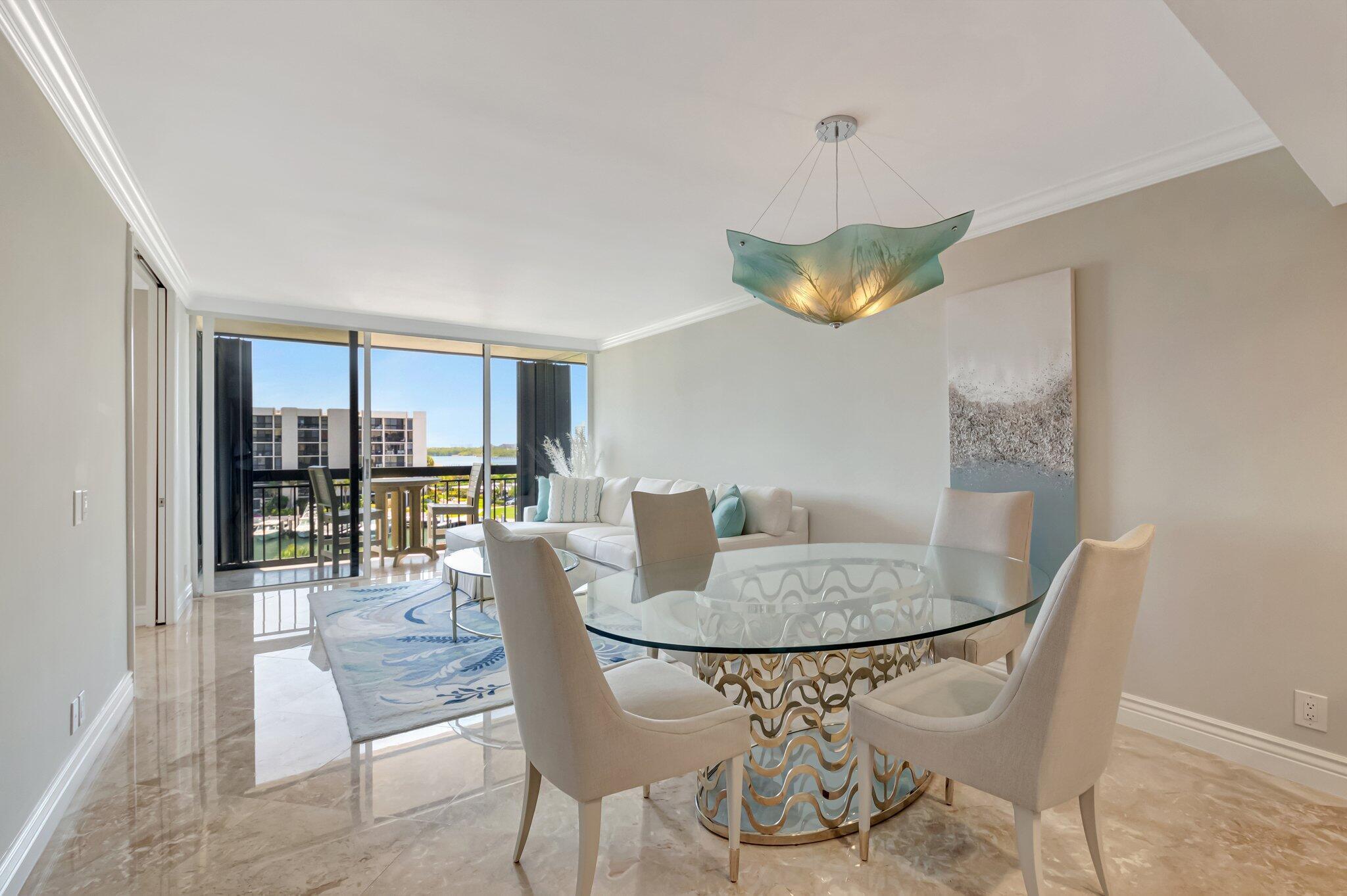 YACHT & RACQUET CLUB OF B - Residential