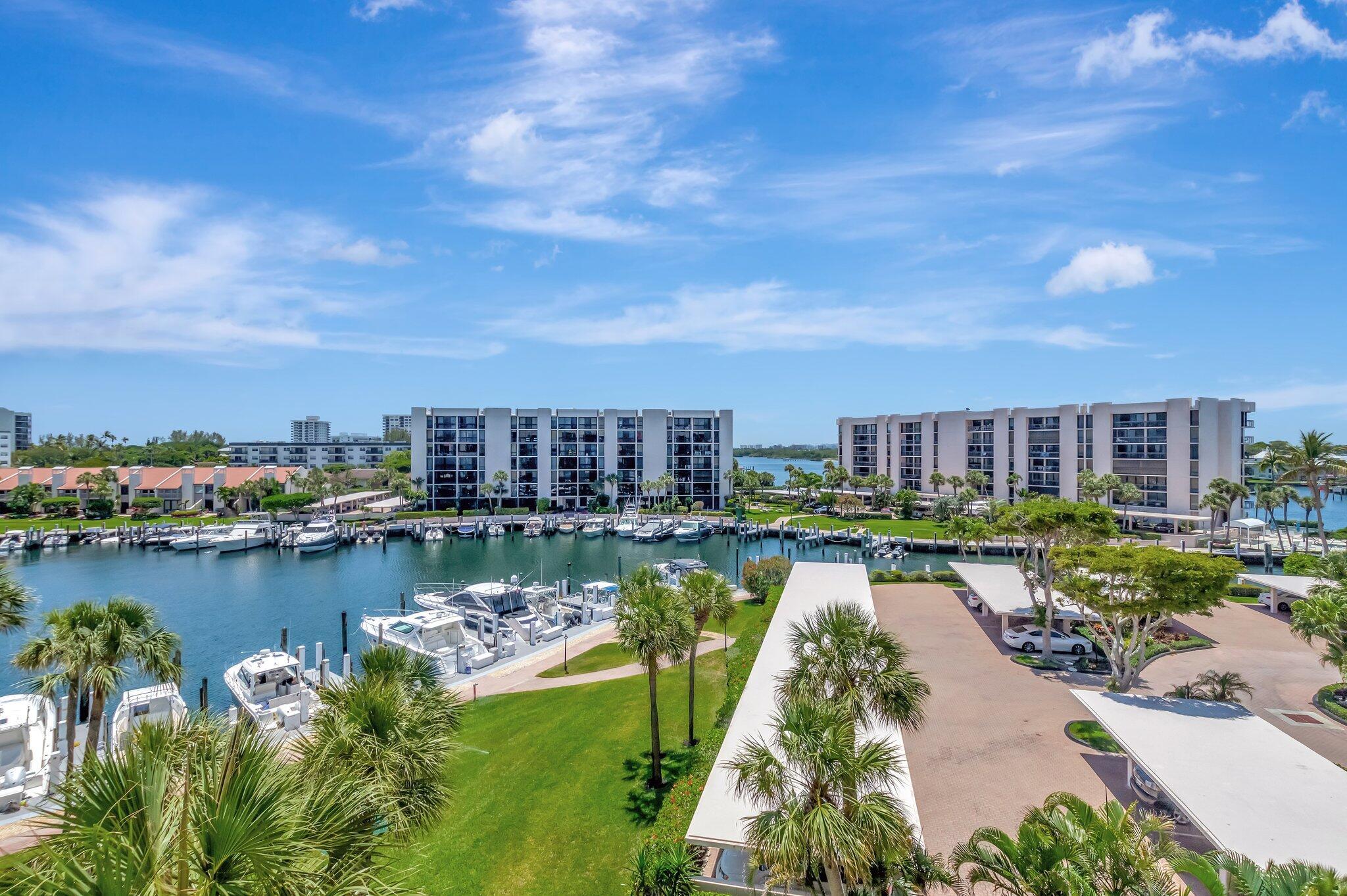 YACHT & RACQUET CLUB OF B - Residential