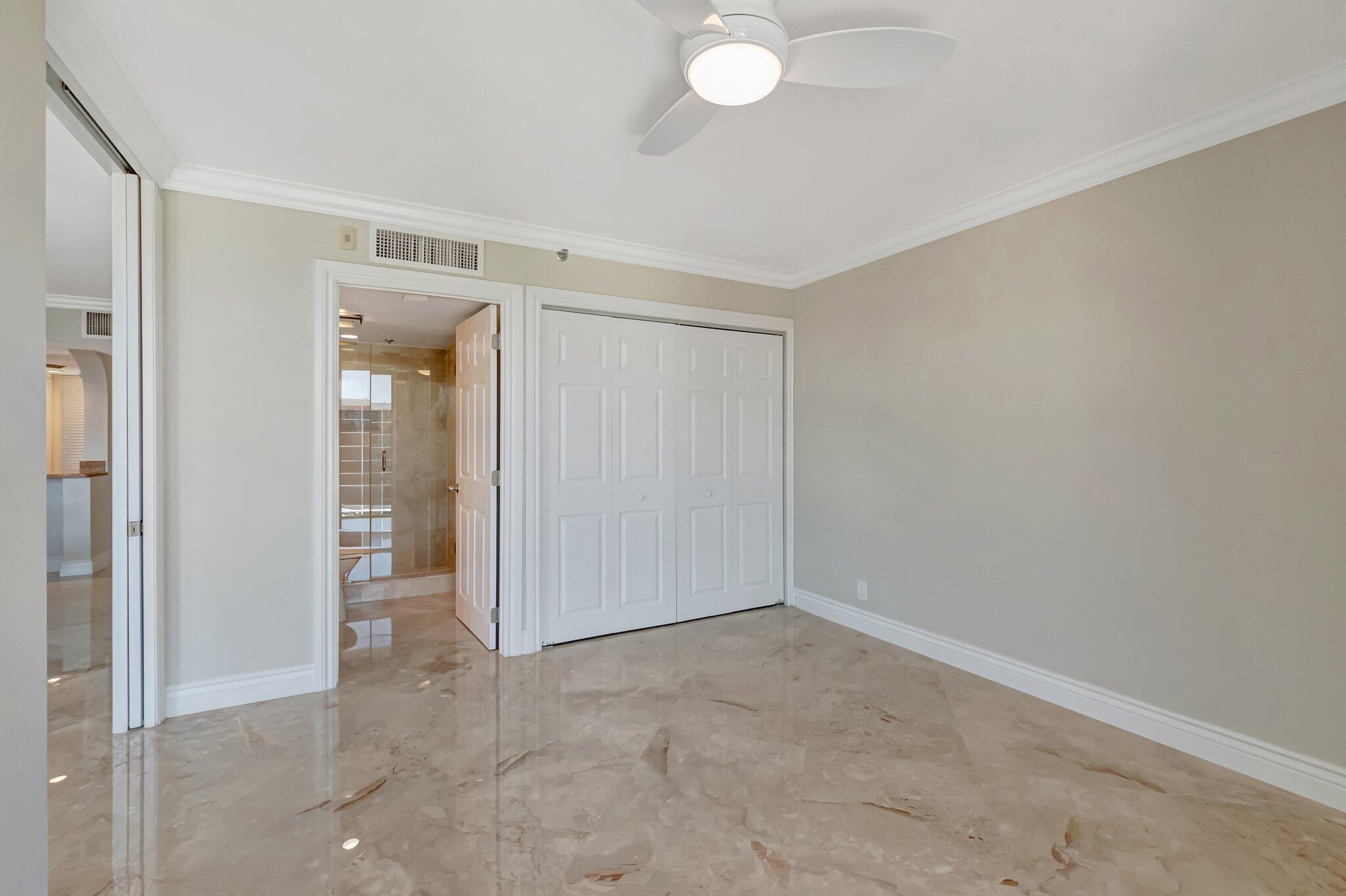 YACHT & RACQUET CLUB OF B - Residential