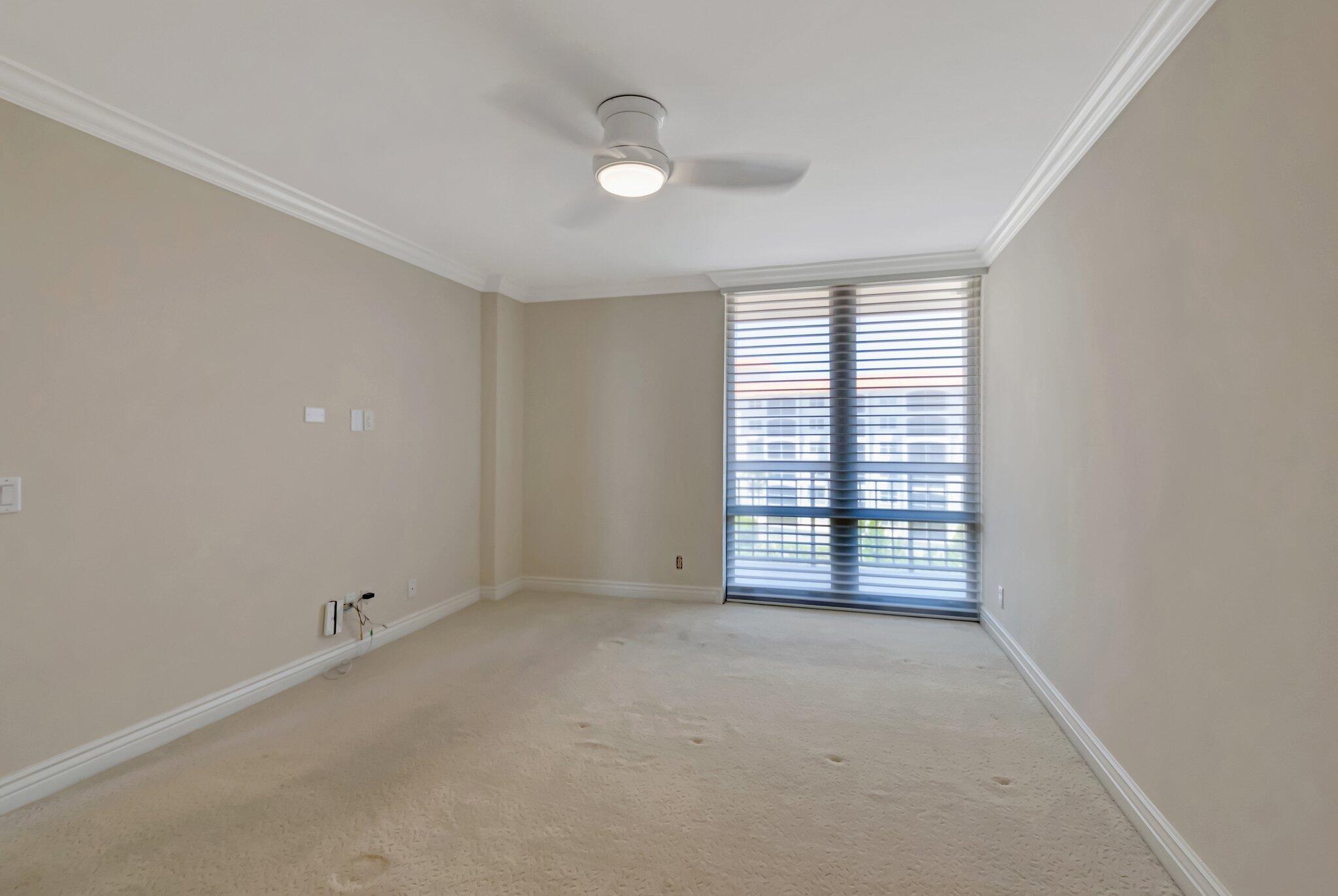 YACHT & RACQUET CLUB OF B - Residential