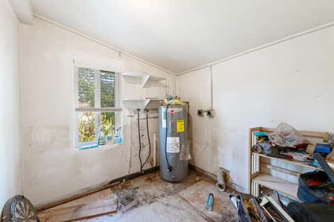 Tiny photo for 160 NE 60th Street, Oakland Park, FL 33334 (MLS # B26017413)