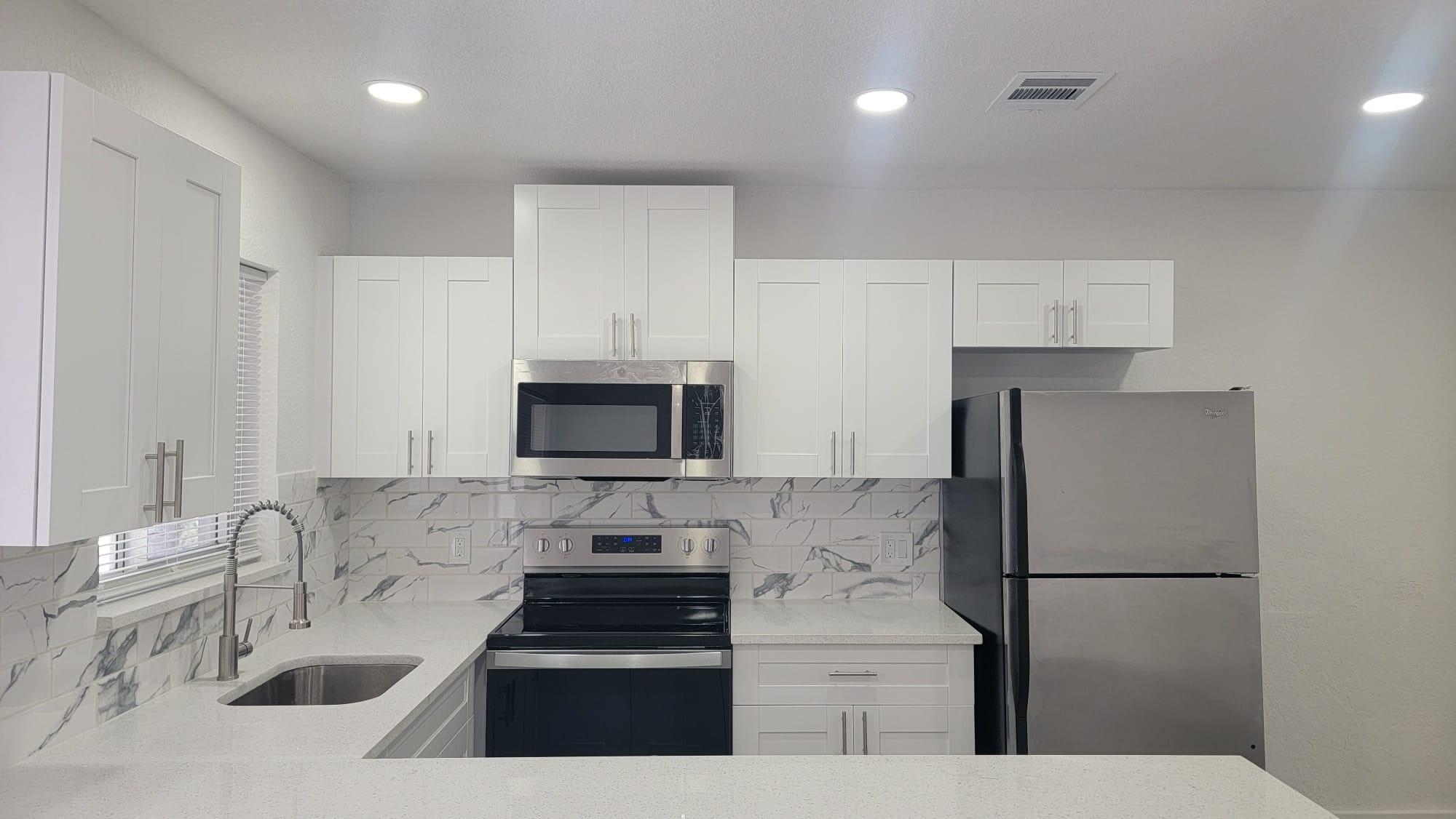 618 SW 14th Ter. 2