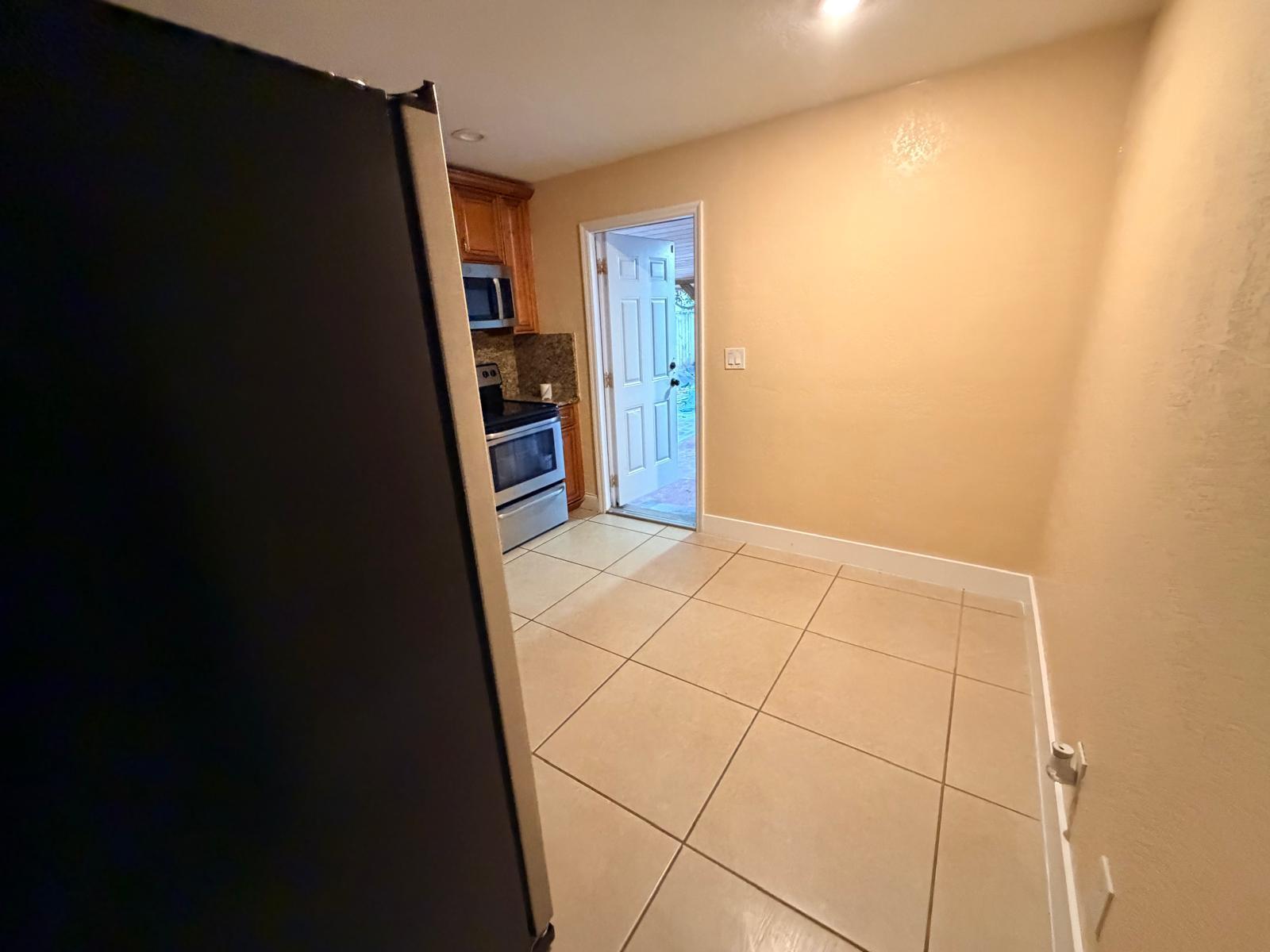 GOLFVIEW HEIGHTS 2 - Residential Lease