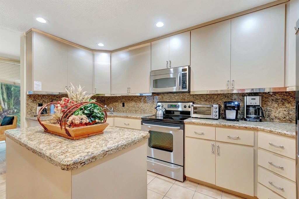 Photo of 19910 Sawgrass Court #5603, Boca Raton, FL 33434 (MLS # R11043426)