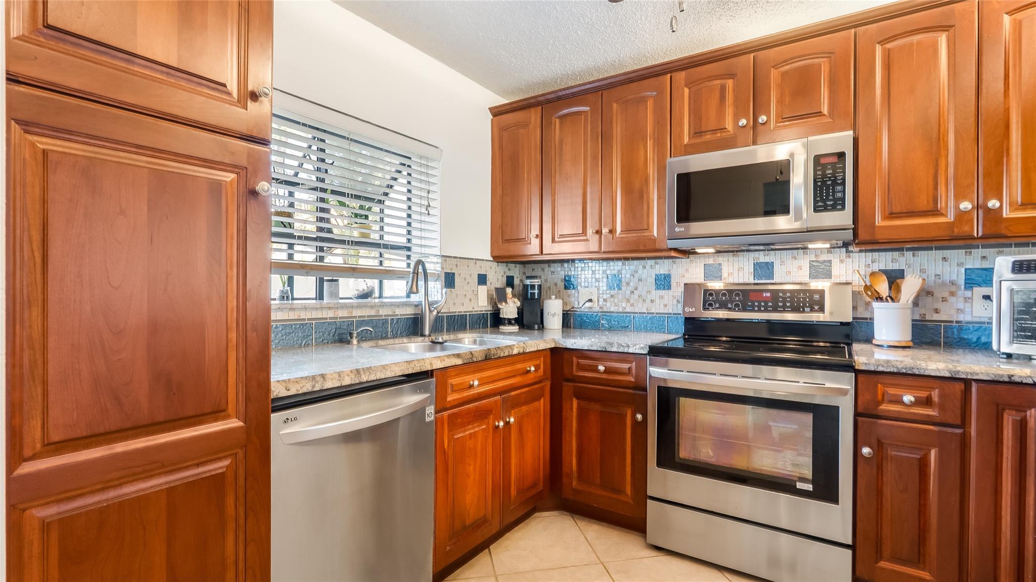 409 Republic Ct 409