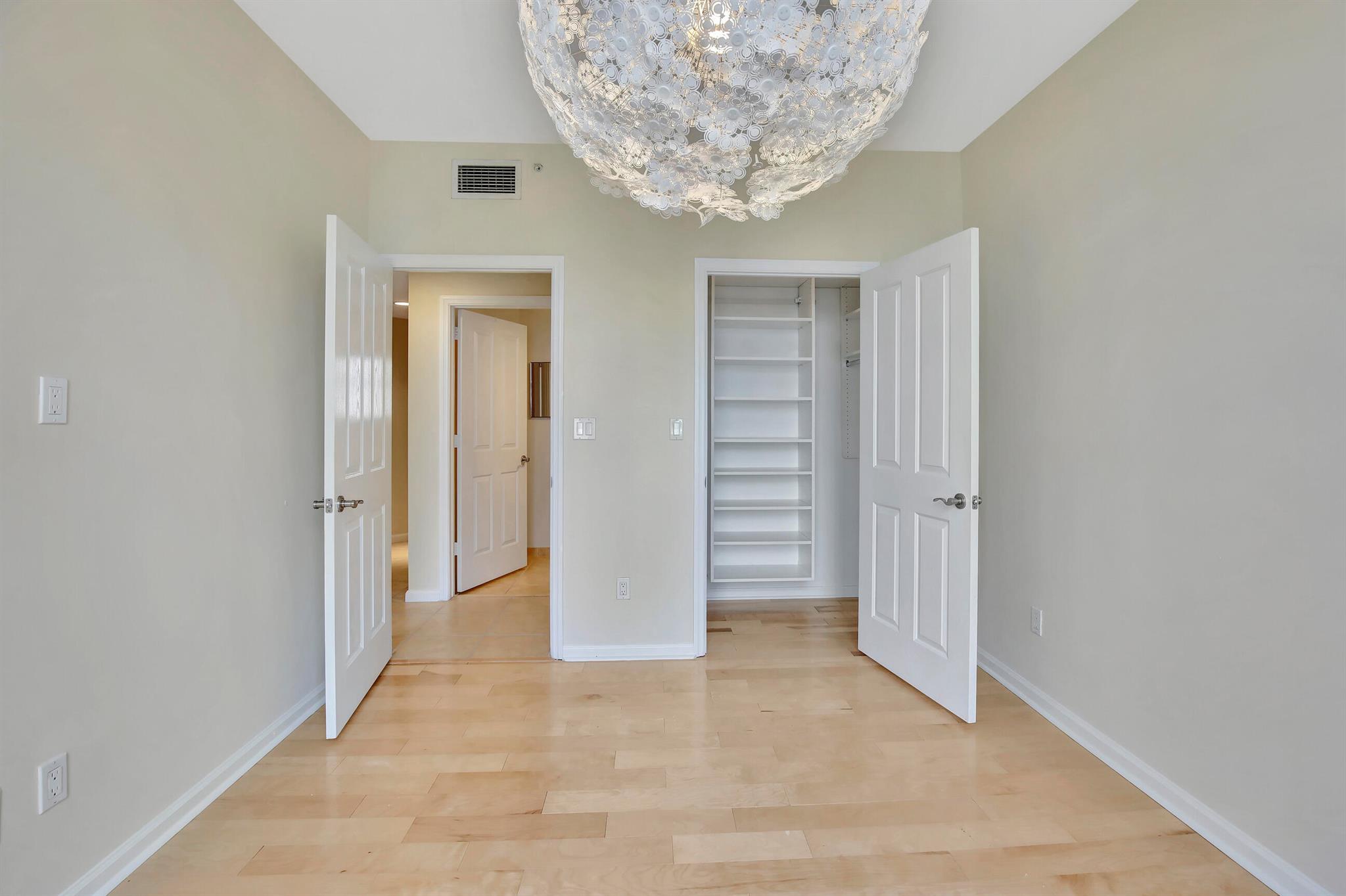 NURIVER LANDING CONDO - Residential