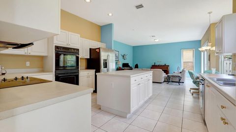 Single Family Residence in Miramar FL 16492 18th St St 18.jpg