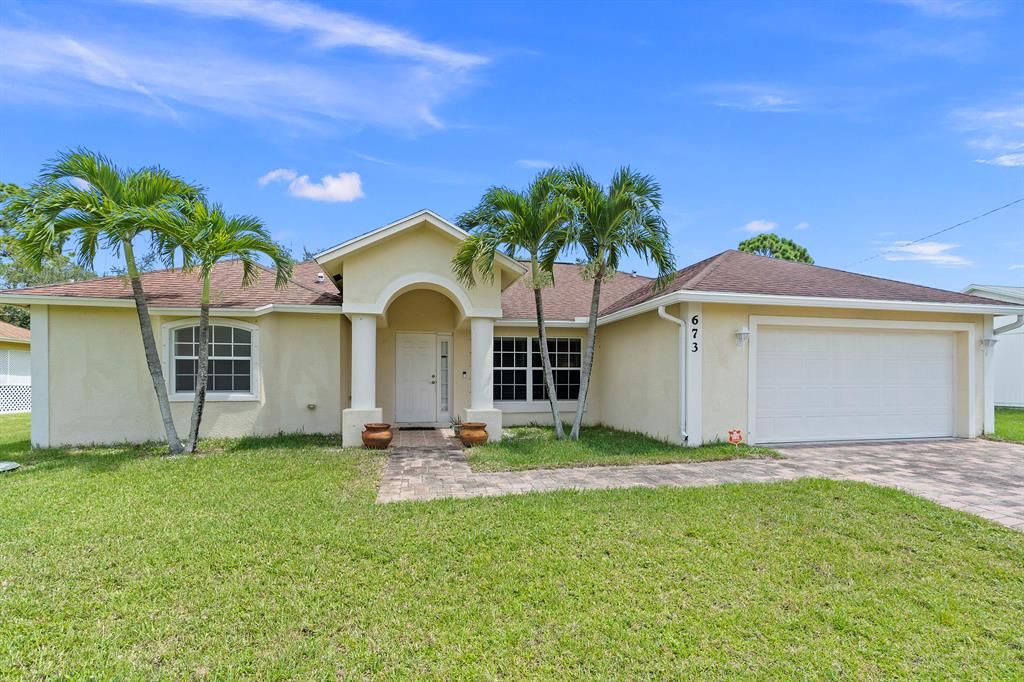 Photo of 673 SE Ron Rico Terrace, Port Saint Lucie, FL 34953 (MLS # R10734686)