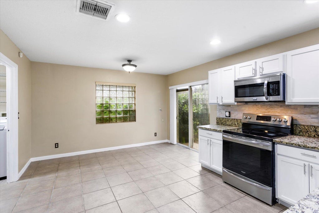 Photo of 1533 Rialto Drive, Boynton Beach, FL 33436 (MLS # B26047121)