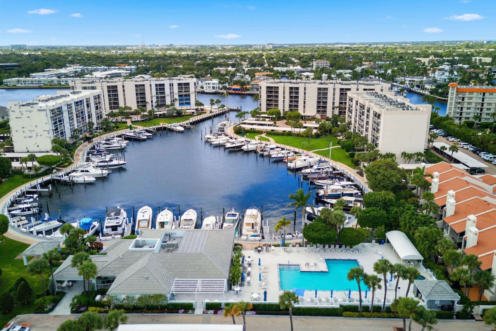 Yacht & Racquet Club - Residential