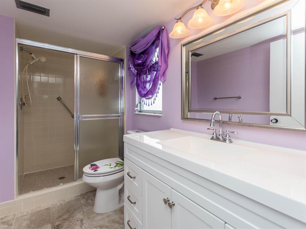 HUNTINGTON LAKES SEC ONE CONDOS - Residential