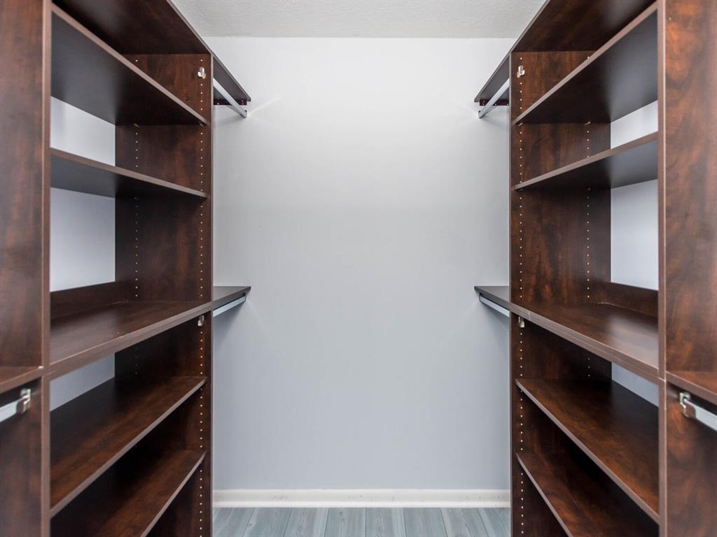 HUNTINGTON LAKES SEC ONE CONDOS - Residential