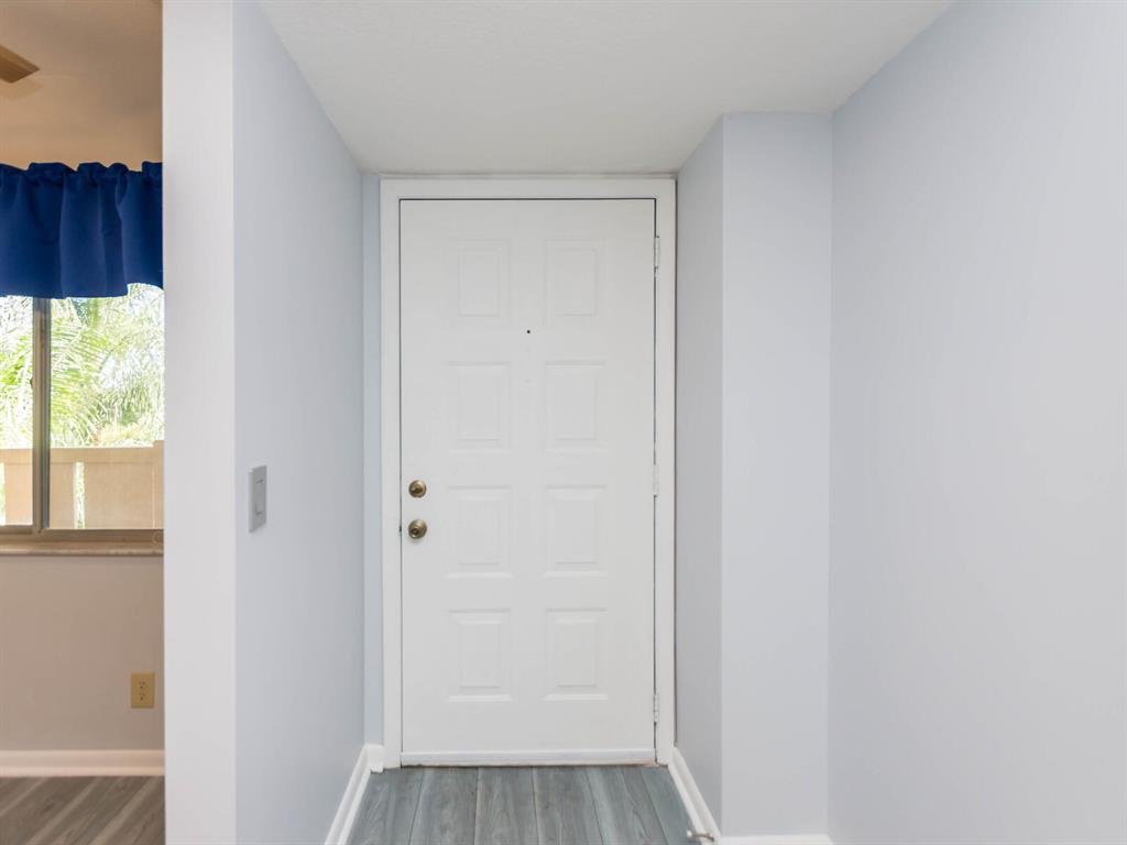 HUNTINGTON LAKES SEC ONE CONDOS - Residential