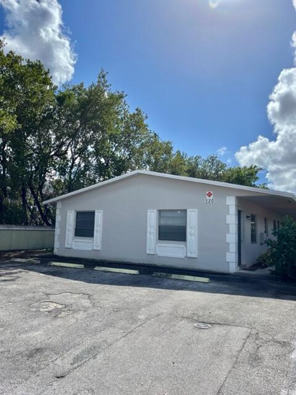 Photo of 220 SW 8th Street #1, Fort Lauderdale, FL 33315 (MLS # R11085944)