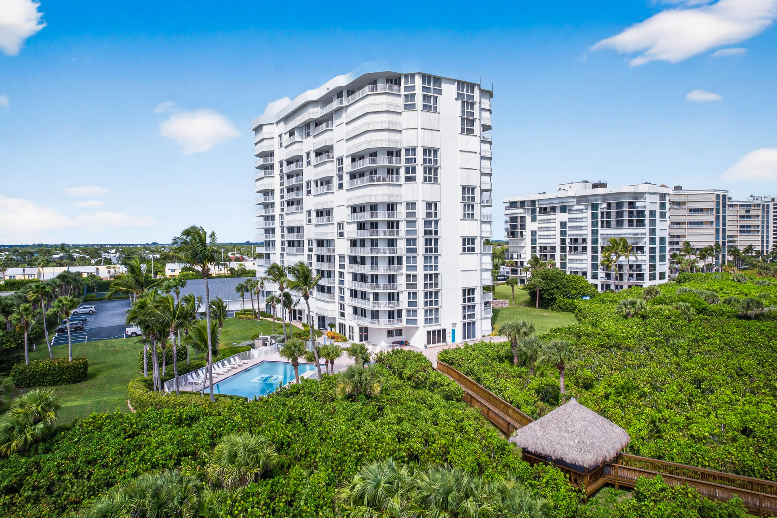 AQUANIQUE OCEAN CLUB, A CONDOMINIUM - Residential