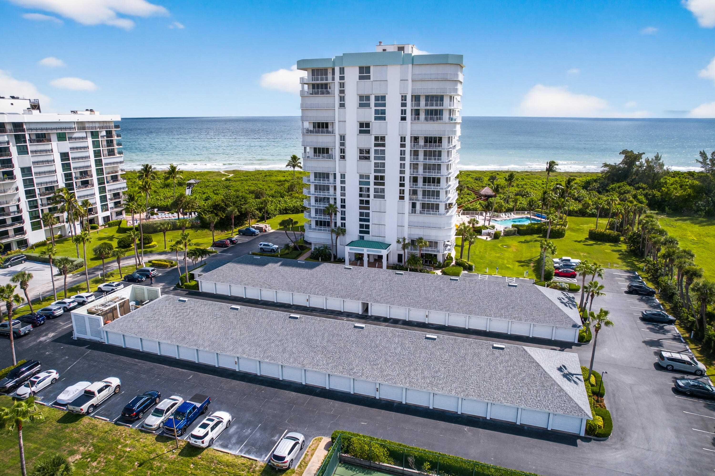 AQUANIQUE OCEAN CLUB, A CONDOMINIUM - Residential
