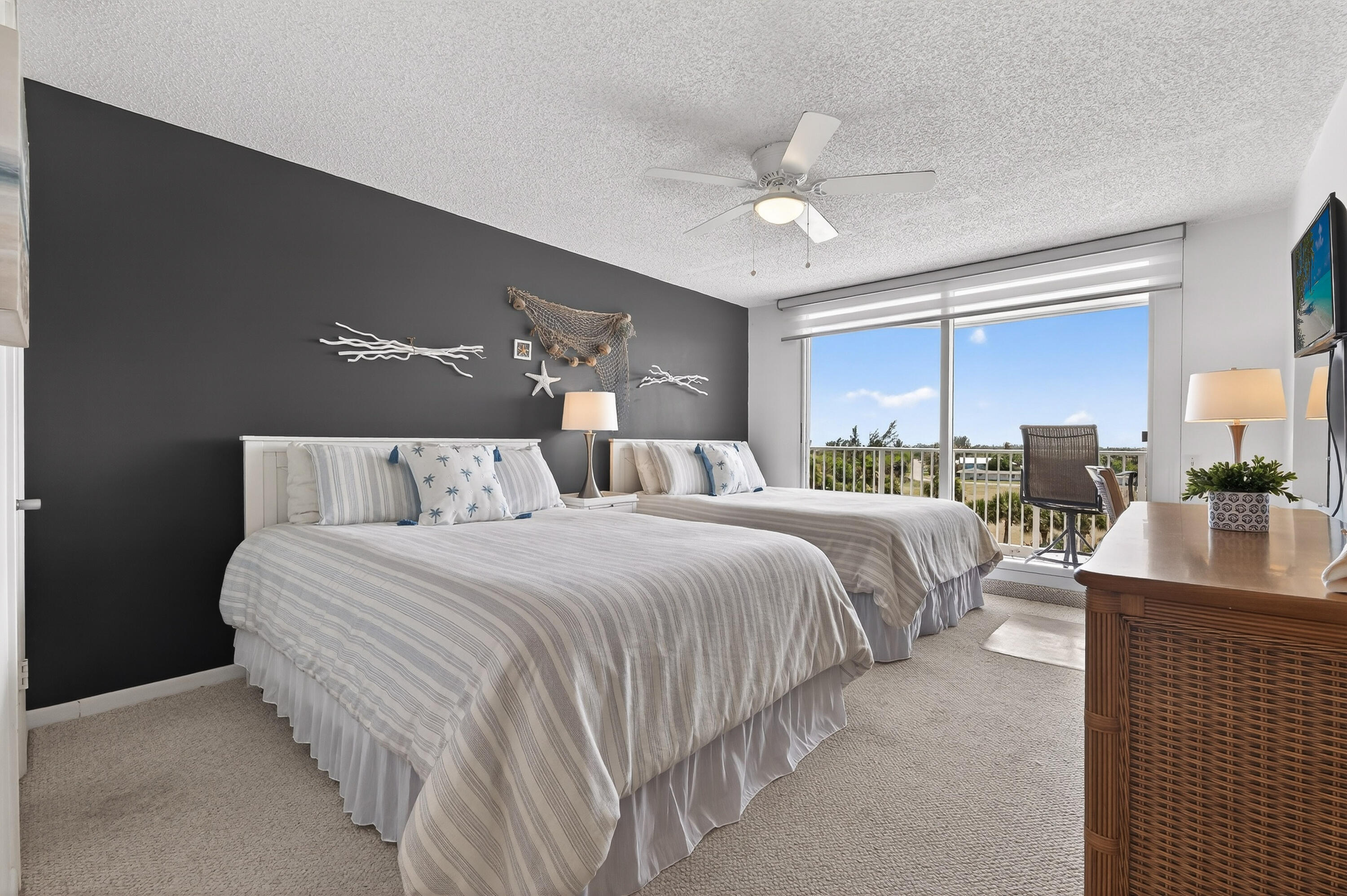 AQUANIQUE OCEAN CLUB, A CONDOMINIUM - Residential