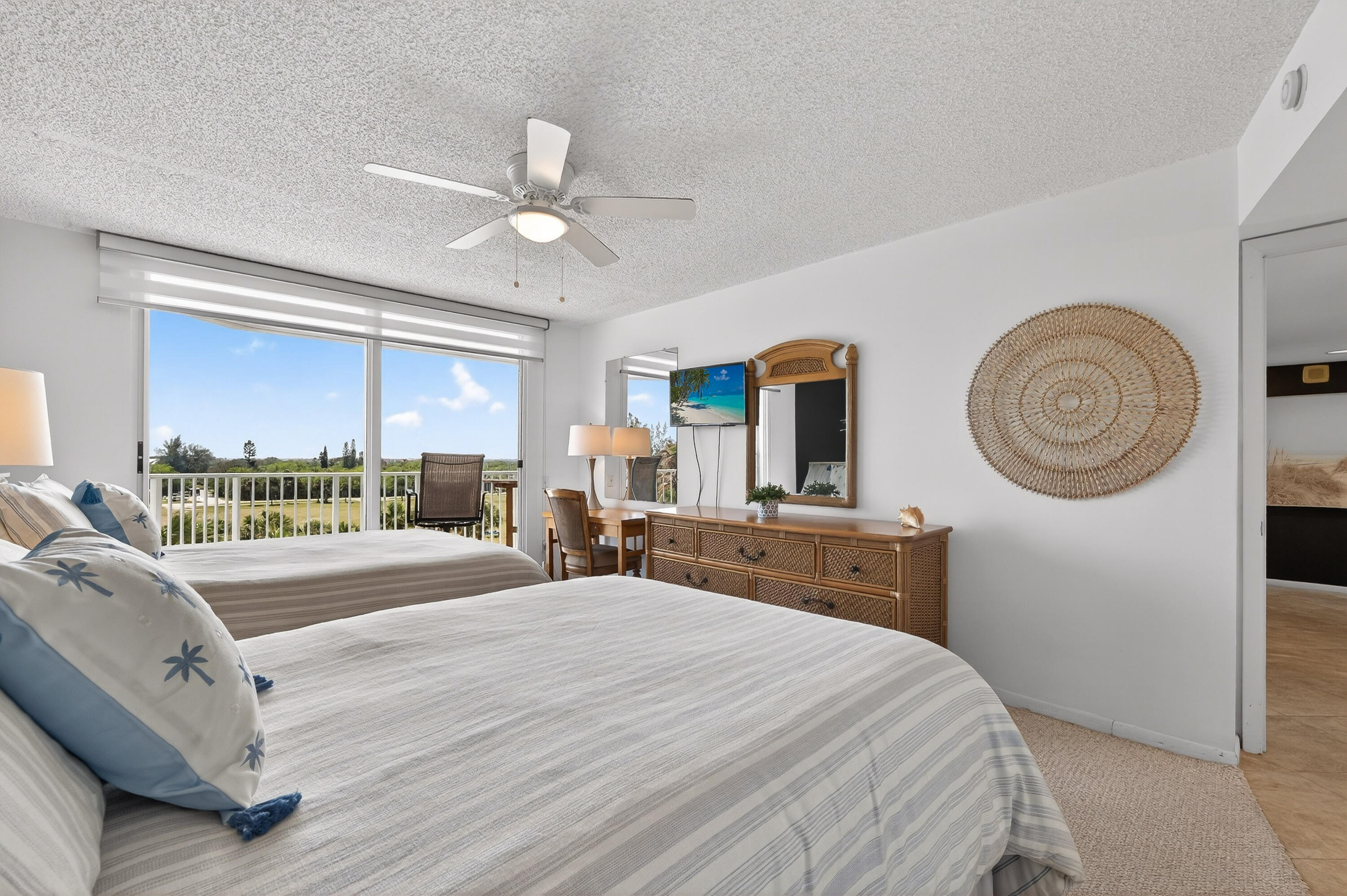 AQUANIQUE OCEAN CLUB, A CONDOMINIUM - Residential