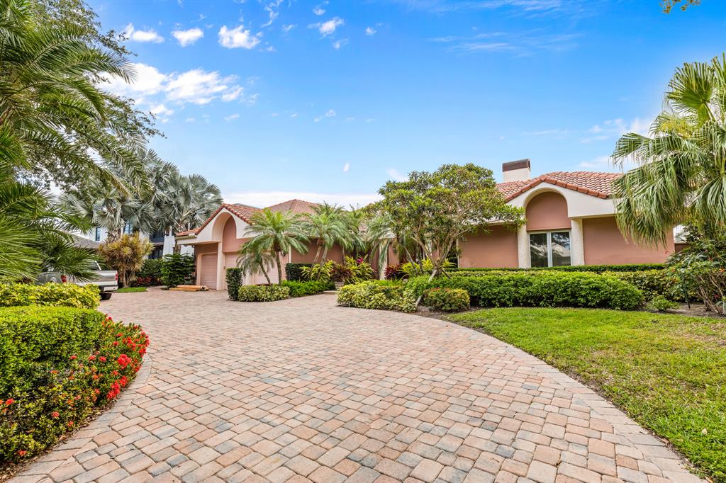 ADMIRALS COVE - Residential