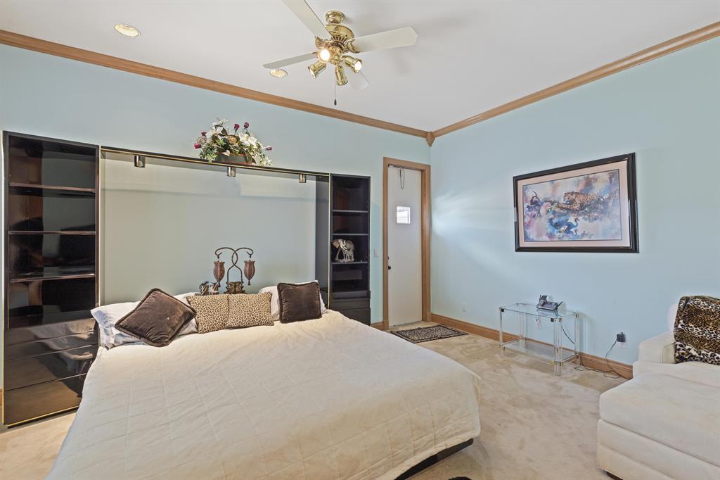 ADMIRALS COVE - Residential