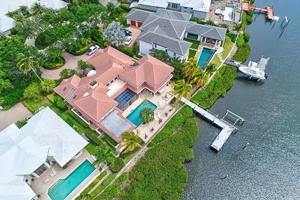 ADMIRALS COVE - Residential