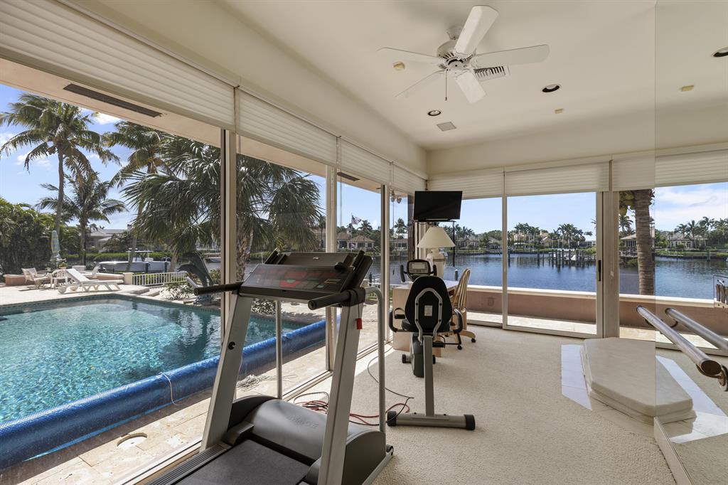 ADMIRALS COVE - Residential